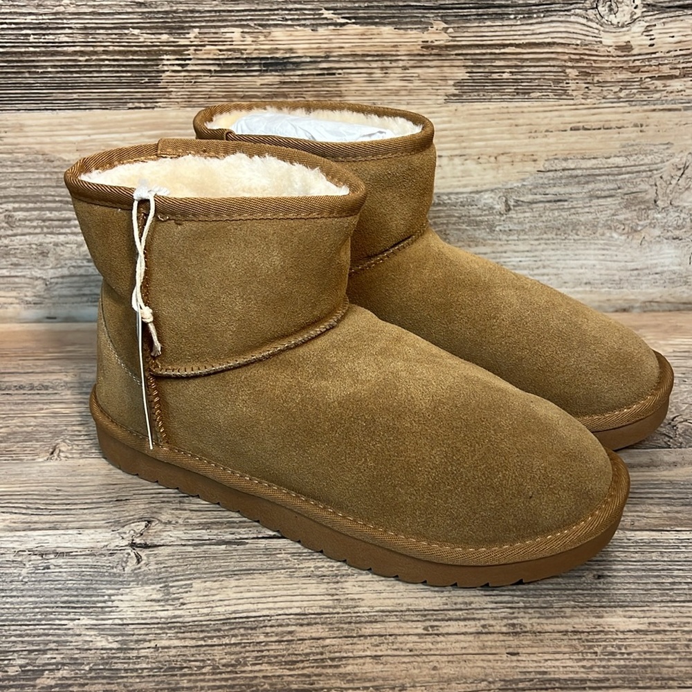 Cushionaire Hipster Cozy Ankle Boot in Chestnut, New! C3
